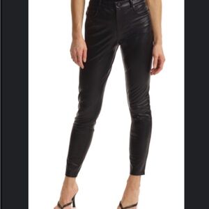 Faux Leather Five-Pocket Pants
Commando Size Small